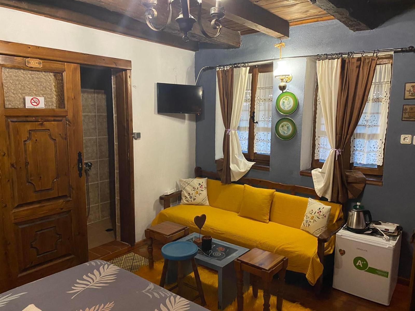 Traditional Guesthouse Erato Палеос Пантелеймон Екстериор снимка