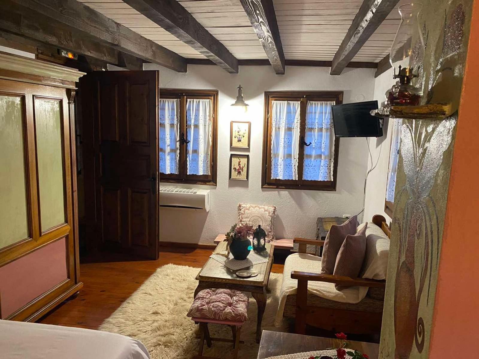 Traditional Guesthouse Erato Палеос Пантелеймон Екстериор снимка