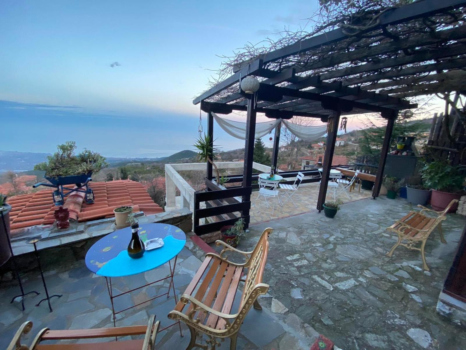 Traditional Guesthouse Erato Палеос Пантелеймон Екстериор снимка