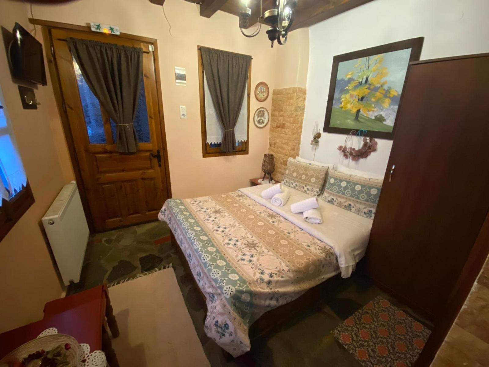 Traditional Guesthouse Erato Палеос Пантелеймон Екстериор снимка