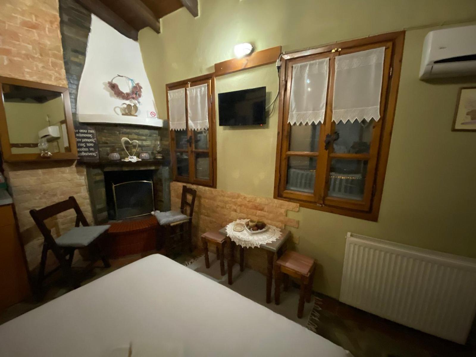Traditional Guesthouse Erato Палеос Пантелеймон Екстериор снимка
