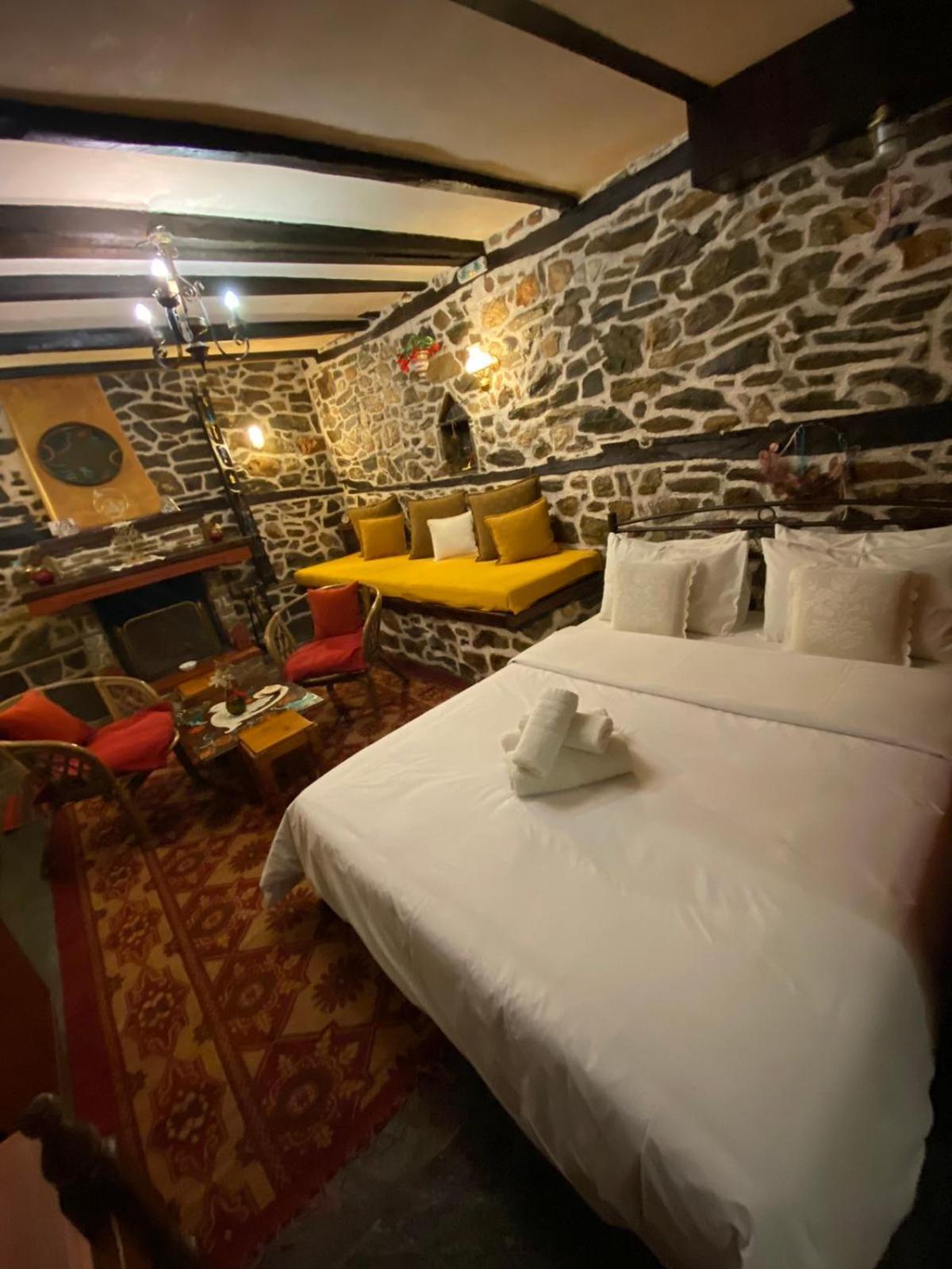 Traditional Guesthouse Erato Палеос Пантелеймон Екстериор снимка
