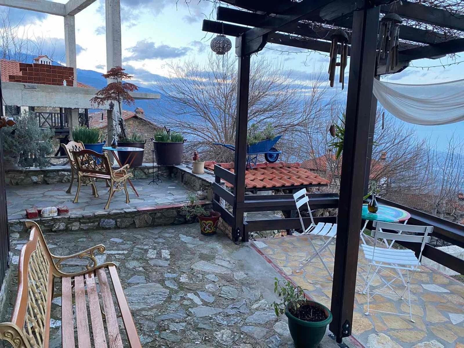 Traditional Guesthouse Erato Палеос Пантелеймон Екстериор снимка
