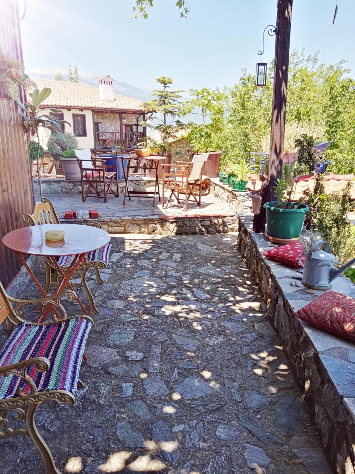 Traditional Guesthouse Erato Палеос Пантелеймон Стая снимка